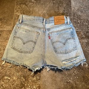 Levi’s Wedgie shorts
